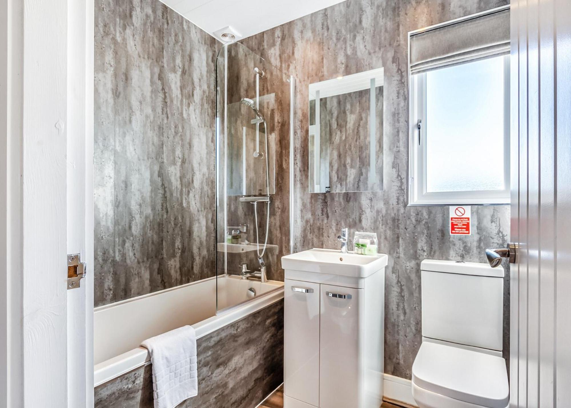 Waterside Hambleton Lakeside Lodges Poulton-le-Fylde Δωμάτιο φωτογραφία